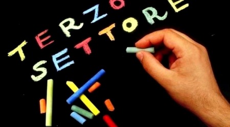 Avviso pubblico per manifestazione d'interesse al rinnovo della ＂Consulta del terzo settore＂ (L.R. n° 23/2003 e ss.mm.ii)