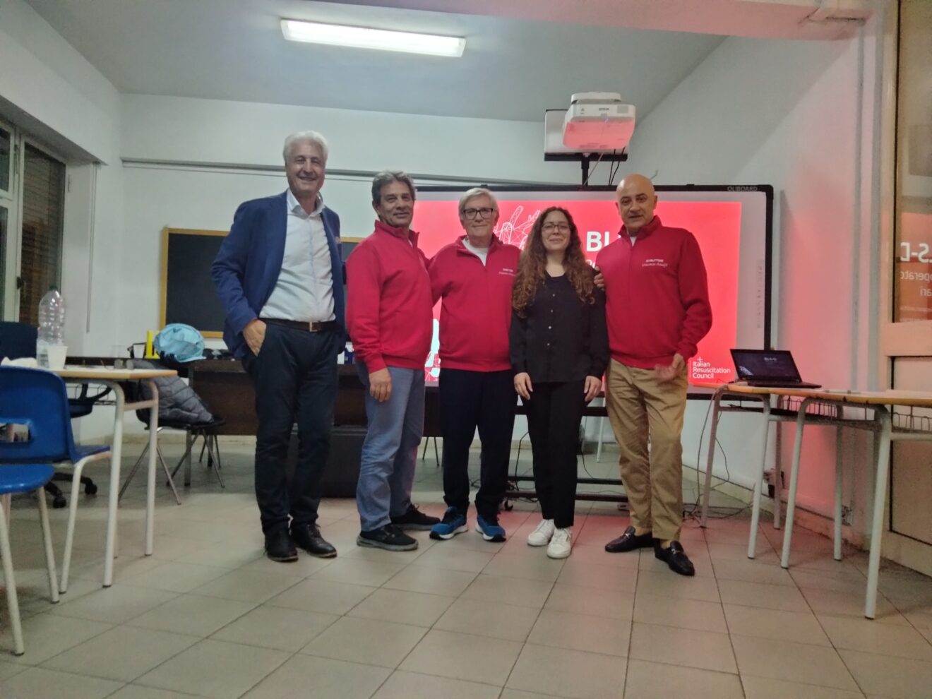 Di grande valore sociale e sanitario il corso di Rianimazione Cardio-Polmonare e Defibrillazione, organizzato da Incontriamoci Sempre ODV e Scuola Araniti